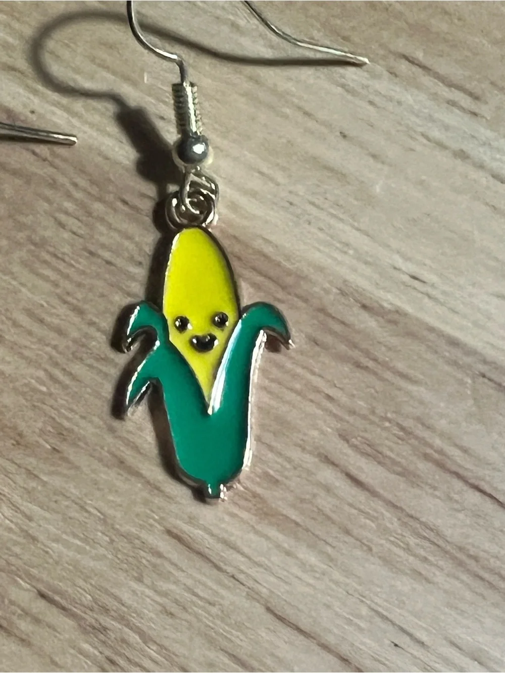 N/A playful yellow